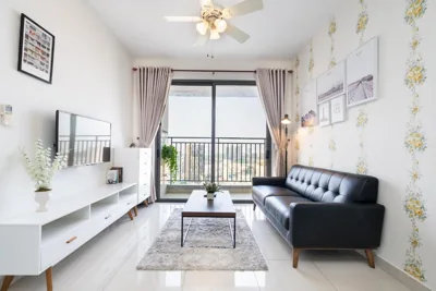 三居公寓 — Infinity Pool Signature - Saigon Rivergate
